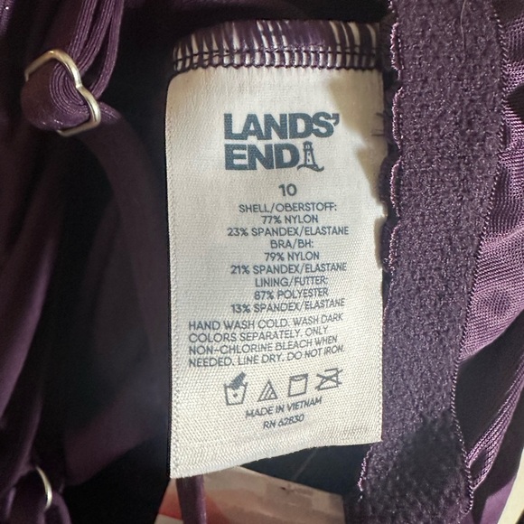 NWT Purple Lands End Chlorine Resistant Purple Shelf Bra Cross Tankini Top - Picture 8 of 9